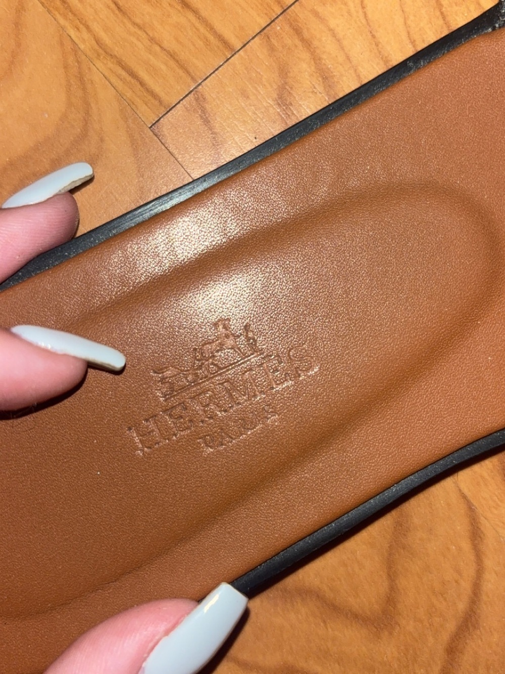 Hermes Black and Brown Women's Slide Sandals - Picture 3 of 5